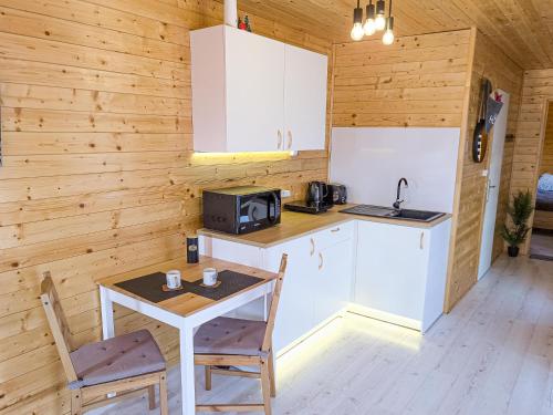 Kitchen, Cosa Nostra Apartman in Sarvar