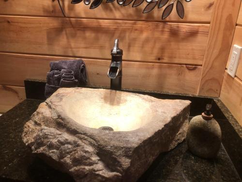 Fontana @ Sky Ridge Yurts in Bryson City, USA