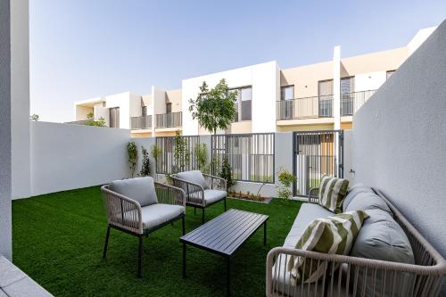 Spacious 3BDR Townhouse I Garden I Tilal Al ghaf, Дубай