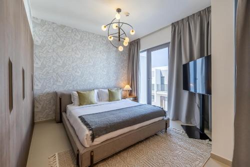 Spacious 3BDR Townhouse I Garden I Tilal Al ghaf - image 5