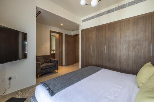 Spacious 3BDR Townhouse I Garden I Tilal Al ghaf - image 10