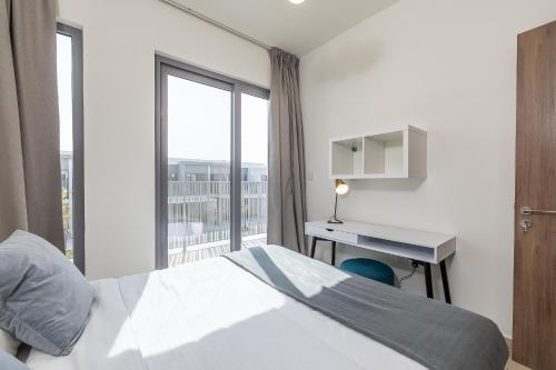Spacious 3BDR Townhouse I Garden I Tilal Al ghaf - image 9