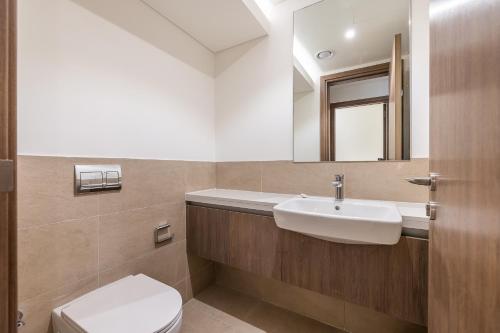 Spacious 3BDR Townhouse I Garden I Tilal Al ghaf - image 2