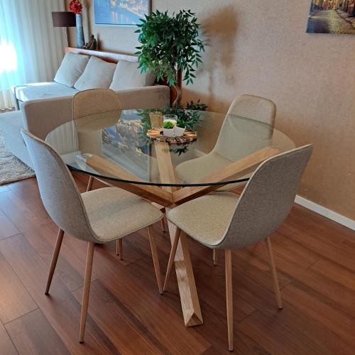 ห้องส่วนกลางสำหรับนั่งเล่น/ดูทีวี, Casa da Praça (Casa da Praca) in มิรานดา โด ดูโร