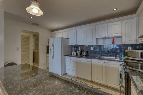 Ocean Reserve 705 - image 11