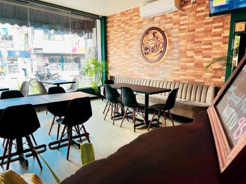 館内設備, ベッド ステーション 210 (Bed Station 210) in キャンディ