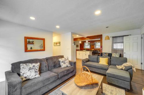 Boone Vacation Rental with Private Hot Tub and Deck in Boone, USA