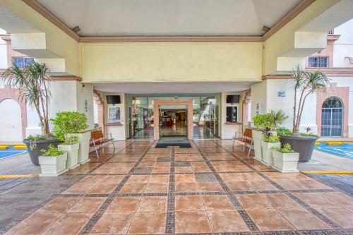 489333891 Holiday Inn Leon by IHG
