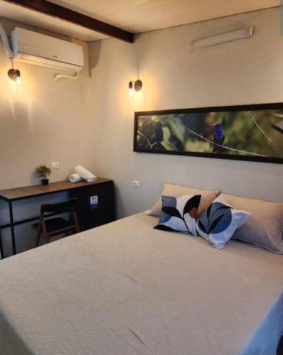 1 queen bed