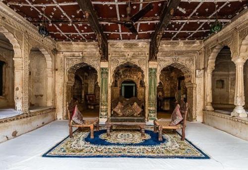 Narayan Niwas Castle Fort Mahensar