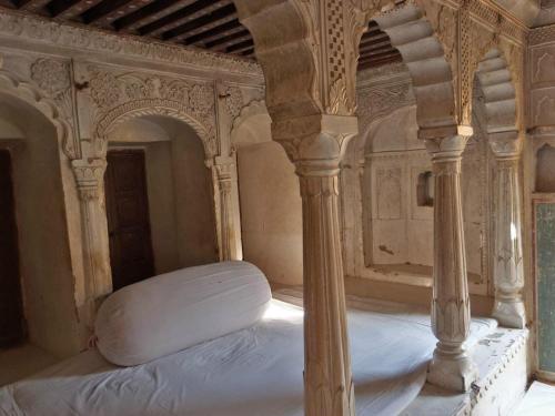 2 twin beds