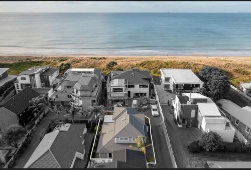 Luxury Beachside Villa in Tauranga