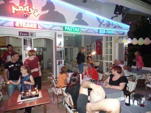 Andy's Apart Hotel - image 8