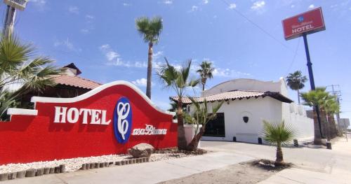 . Hotel Casa Blanca