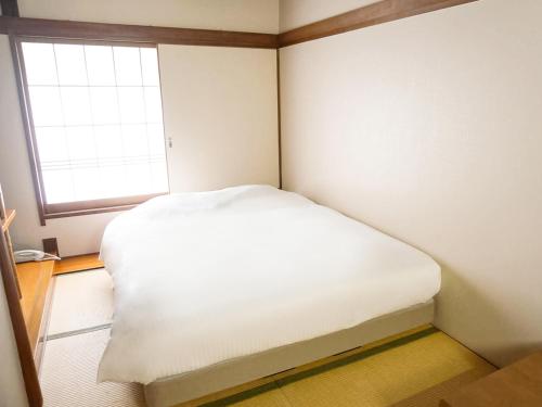 Japanese-Style Twin Room with Shared Bathroom - Non-Smoking