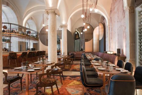 489377414 Convent Square Lisbon, Vignette Collection by IHG