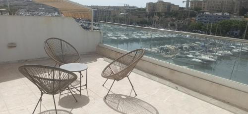 Amazing sea view penthouse near Valletta