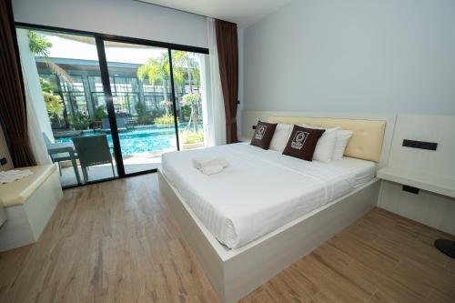 Guuden Huahin Hotel Room Type - King Room with Pool View