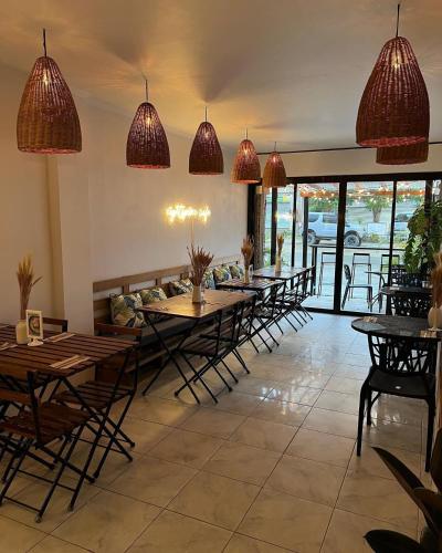 Restaurant, Balayong Pension near Plaza Cuartel