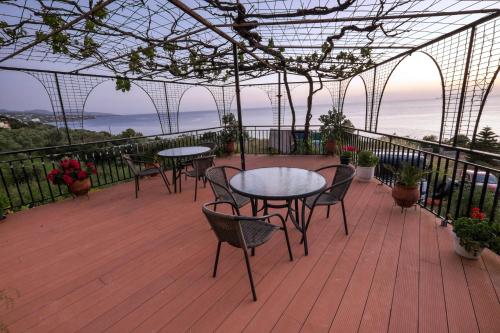 สิ่งอำนวยความสะดวก, Hotel Panorama in แคลามาทา