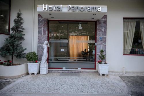Entrance, Hotel Panorama in Kalamata