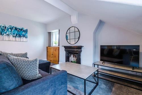 Two-Bedroom Apartment image 10