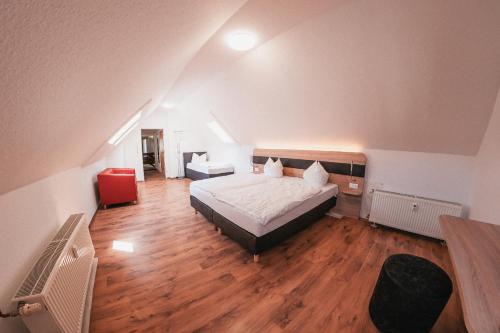 Deluxe Triple Room image 7