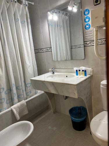 Hostal Sonsoles Madrid-Centro - image 14