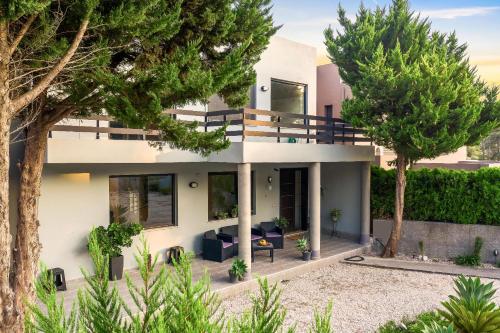  Lilies Villa in Ixia