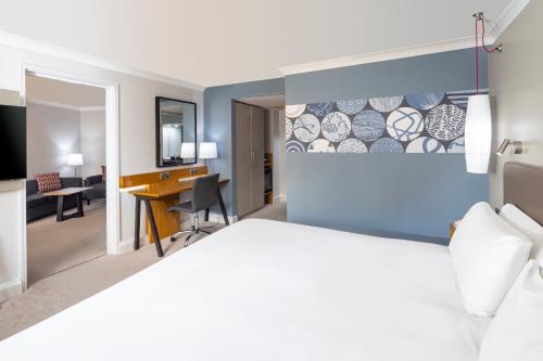 Crowne Plaza Harrogate an IHG Hotel - image 10