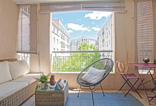 Cosy T2 terrasse-clim-parking-tramway