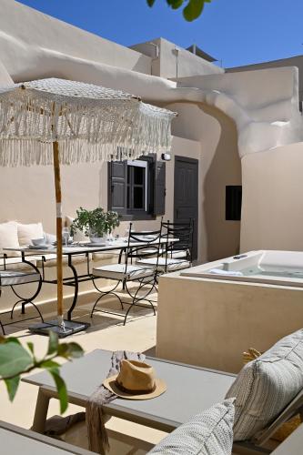 جاكوزي, OIA UNIQUE HOMES by K&K in أويا