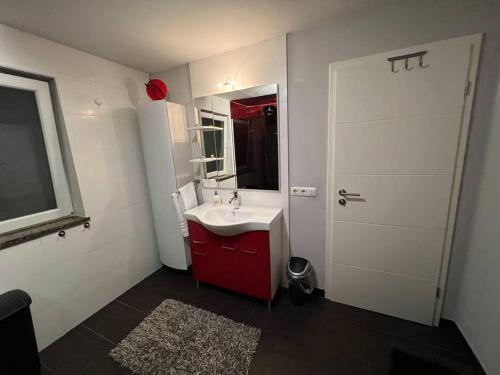 Bathroom, Großzugige Ferienwohnung im Oberland in Warngau