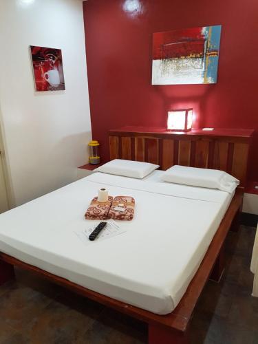 1 queen bed