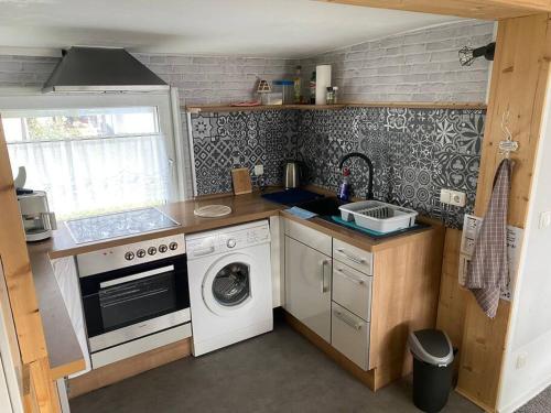 Kitchen, Bungalow im Grunen in Werneuchen