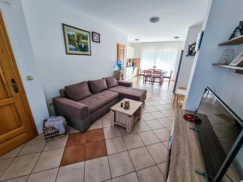 Apartment Hrastov - image 9