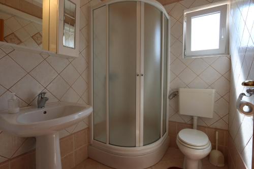 Apartment Hrastov - image 8