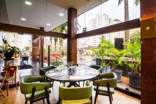 ห้องอาหาร, Slaviero Londrina Flat in ลอนดริน่า