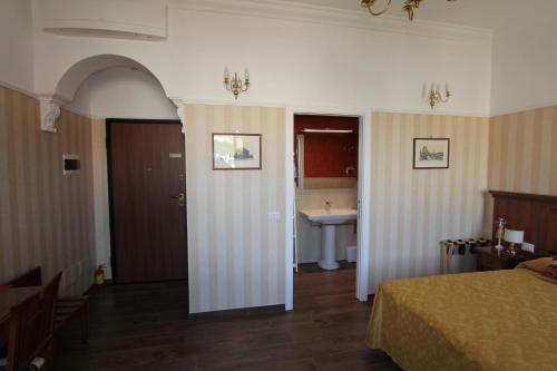 Area Sacra Relais – Rome