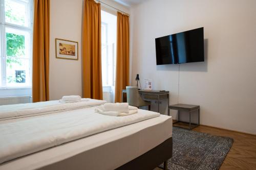  Сentral spacious apartment with a king-size bed in Wien