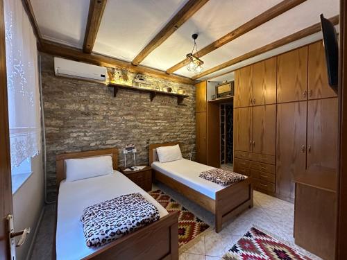 Ahmetaj Guest House - image 4