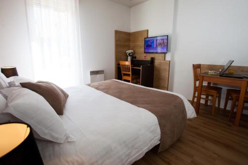1 queen bed