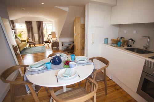 Alfama Lisbon Apartment Quiet Location Great Views - TTL268 - image 4