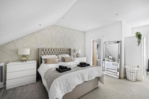Picture of The Grenville - Stunning Spacious Central Plymouth Apartment - Sleeps 4
