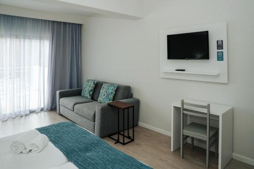 Carvi Beach Hotel - image 5