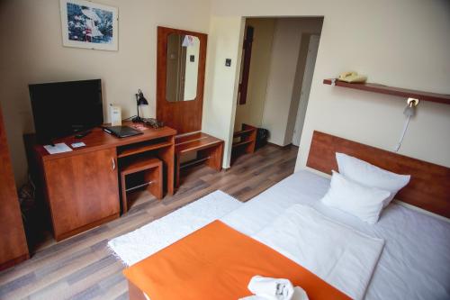 1 double bed
