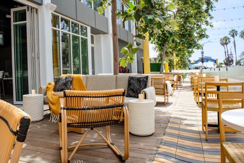 Wyndham Santa Monica At The Pier - image 10
