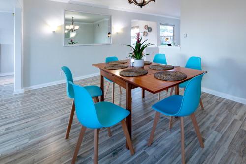 Ocean Beach Luxury + a Private Fireworks Show! in San Diego, USA