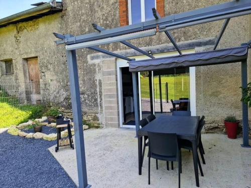 Gîte de l'étoile, 6 pers. spacieux avec extérieur (Gite de l'etoile, 6 pers. spacieux avec exterieur) in Buzancy