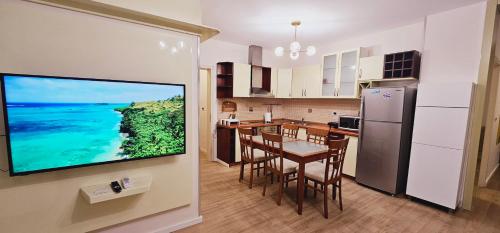 Discover Tirana from our 3-room apartment with free parking-Komuna e Parisit, Tirana (photo 7)